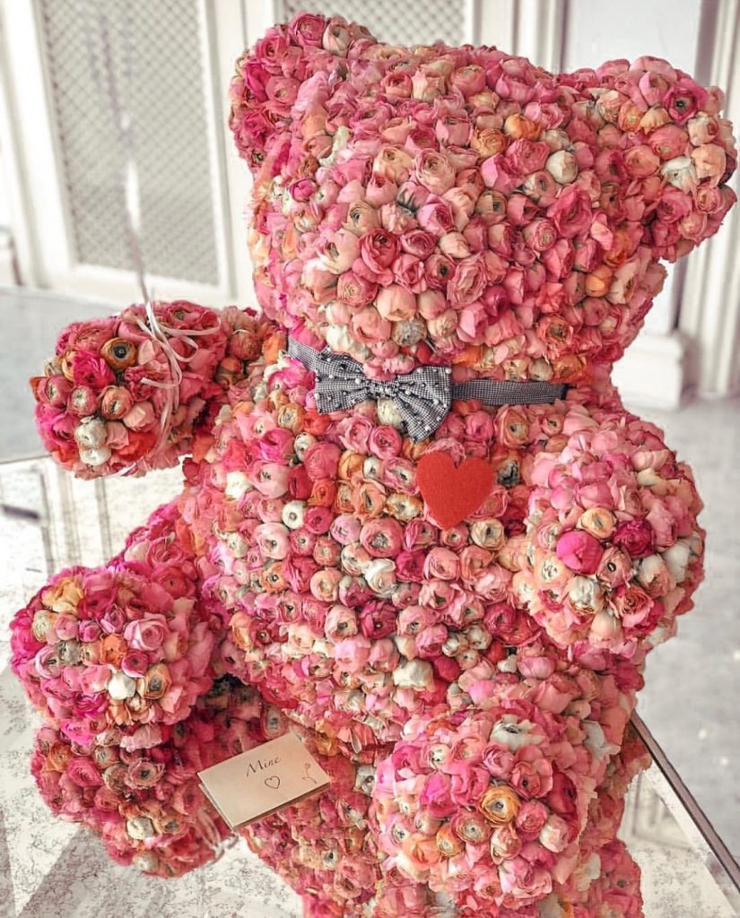 pink roses with teddy bear