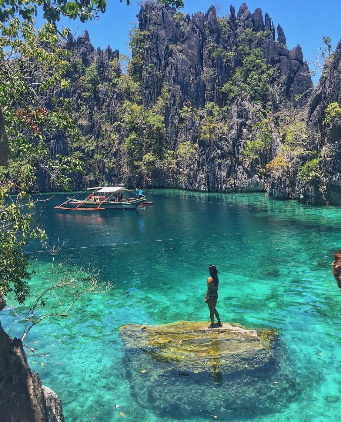 What makes Palawan the world's best Island ? | Slaylebrity