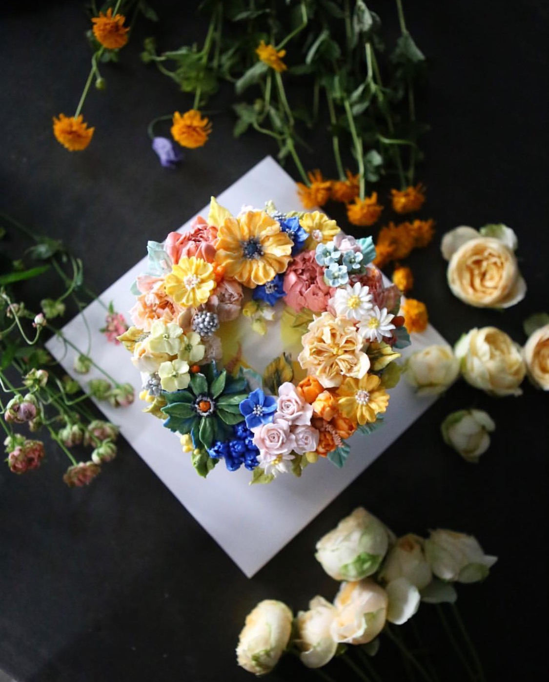 These flower cakes will blow your mind away