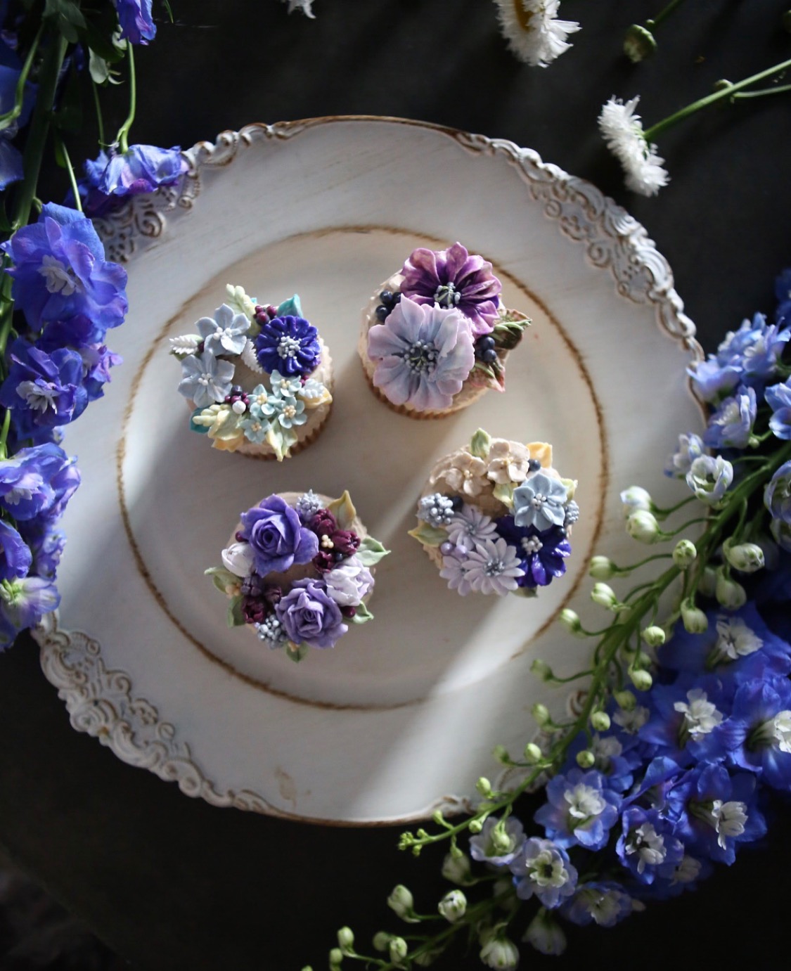 These flower cakes will blow your mind away
