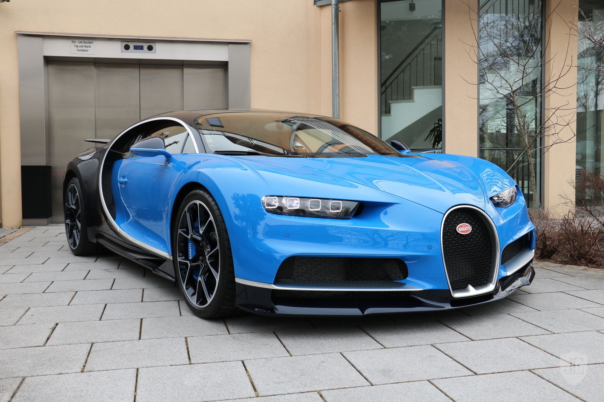 Bugatti Chiron new