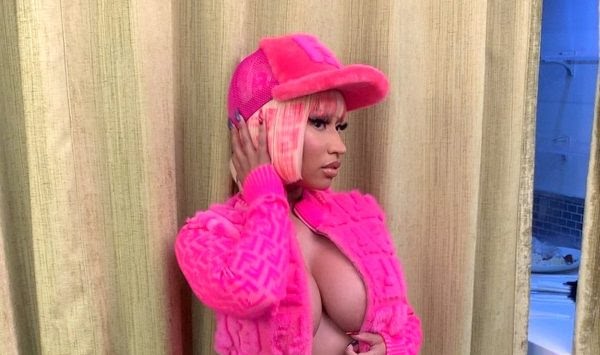 Nicki Minaj Tits