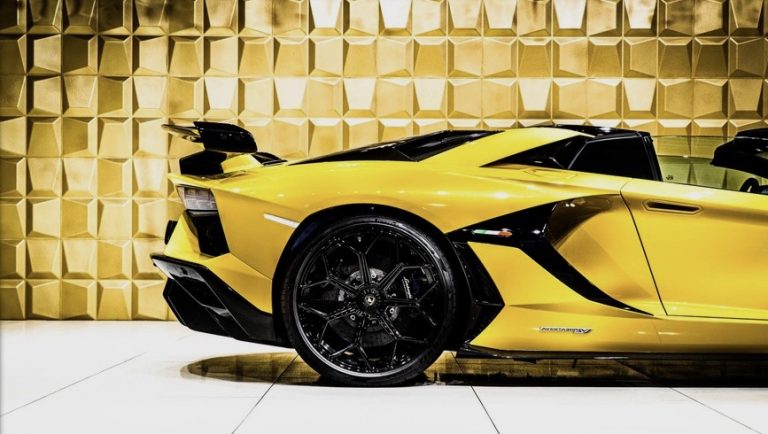 Yellow Lamborghini Aventador SVJ Roadster FOR SALE - Slaylebrity