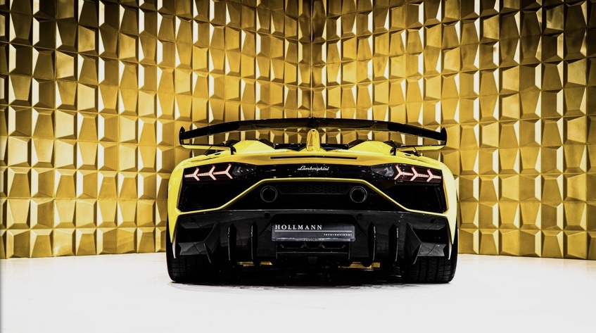 Yellow Lamborghini Aventador SVJ Roadster FOR SALE - Slaylebrity