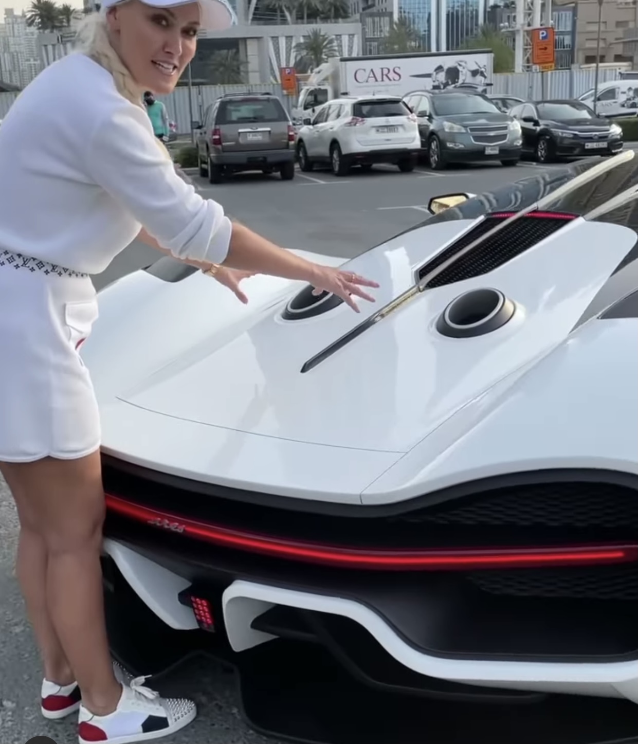 How much did Super car Blondie pay for her S1 Hypercar? | Slaylebrity