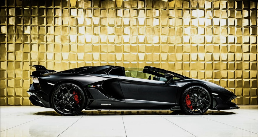 Lamborghini Aventador SVJ Roadster FOR SALE - Slaylebrity