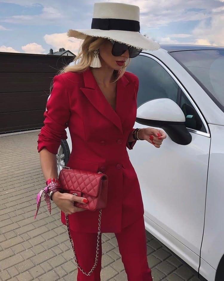 Victoria Fox in a red fashion boss babe look - Slaylebrity