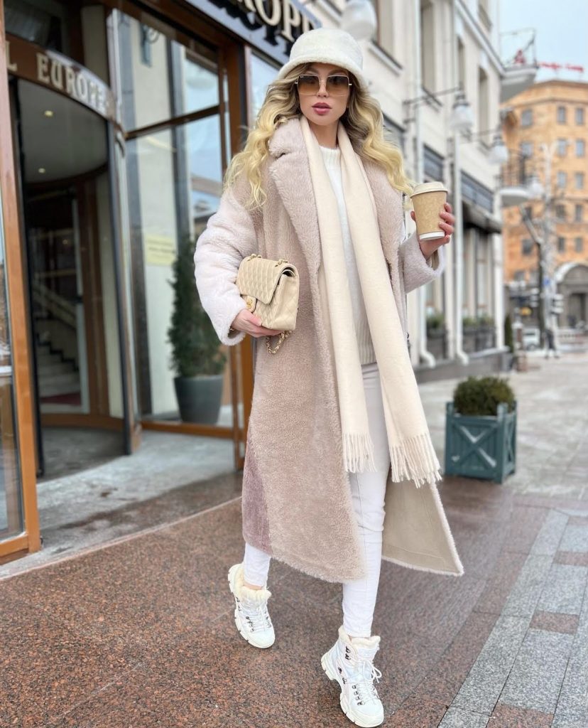 Valentina Safronova in a cream on white weekend fashion look - Slaylebrity