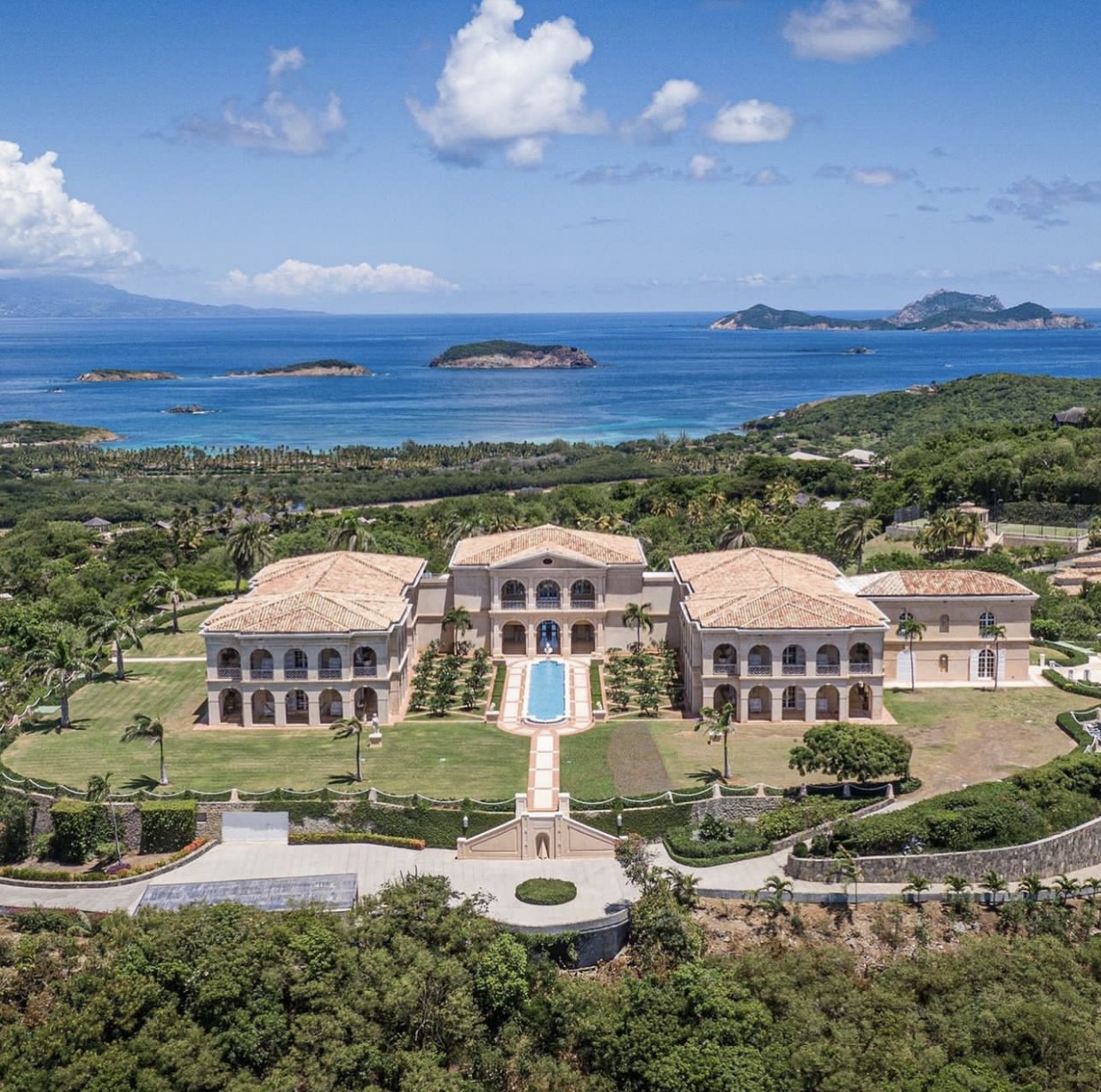 Super expensive luxurious mega mansion Grenadines FOR SALE - Slaylebrity