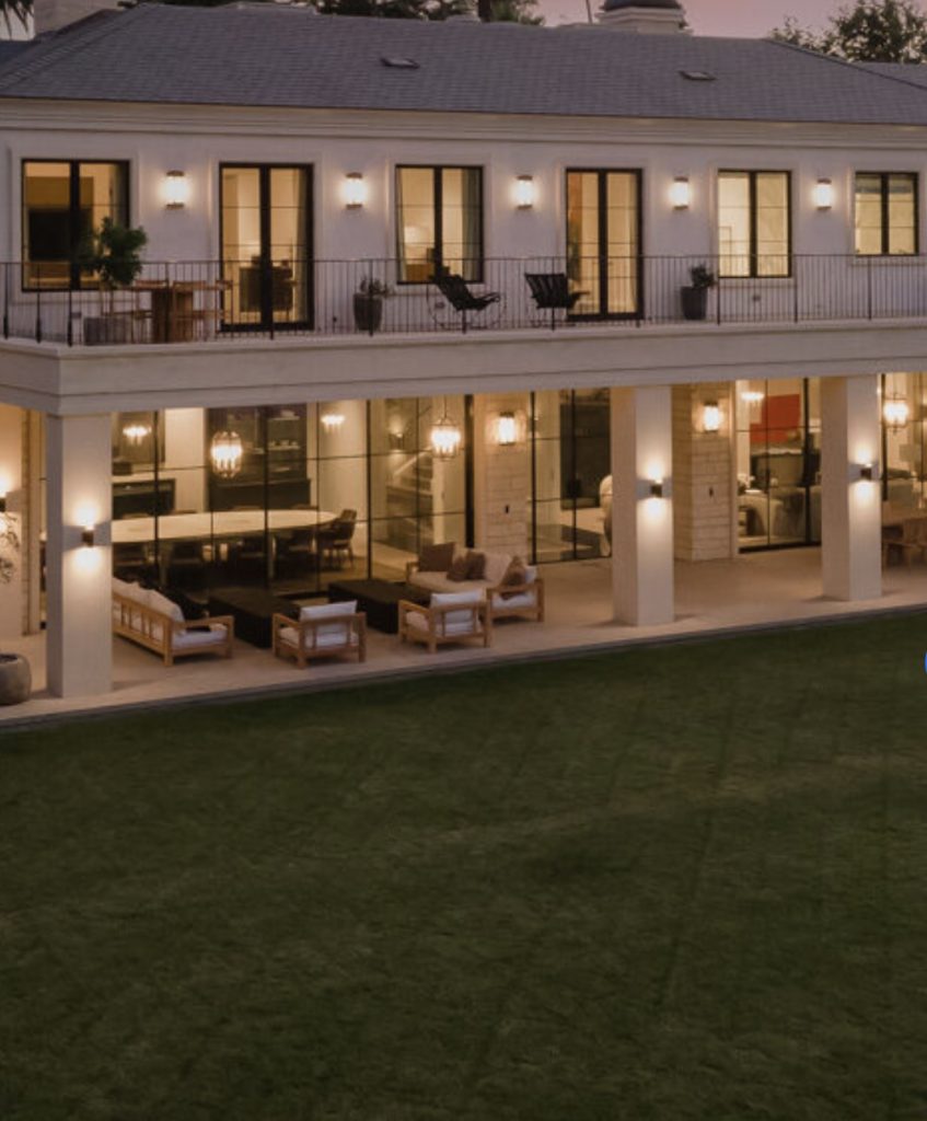 Super luxury billionaire mansion Malibu FOR SALE