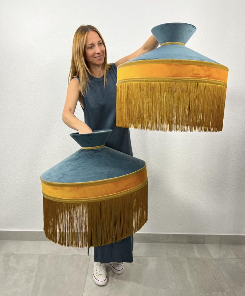 Obsessed with these lush fringe hanging lamps
