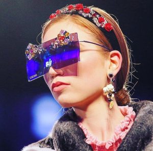 Super extravagant bling life couture glam eyewear