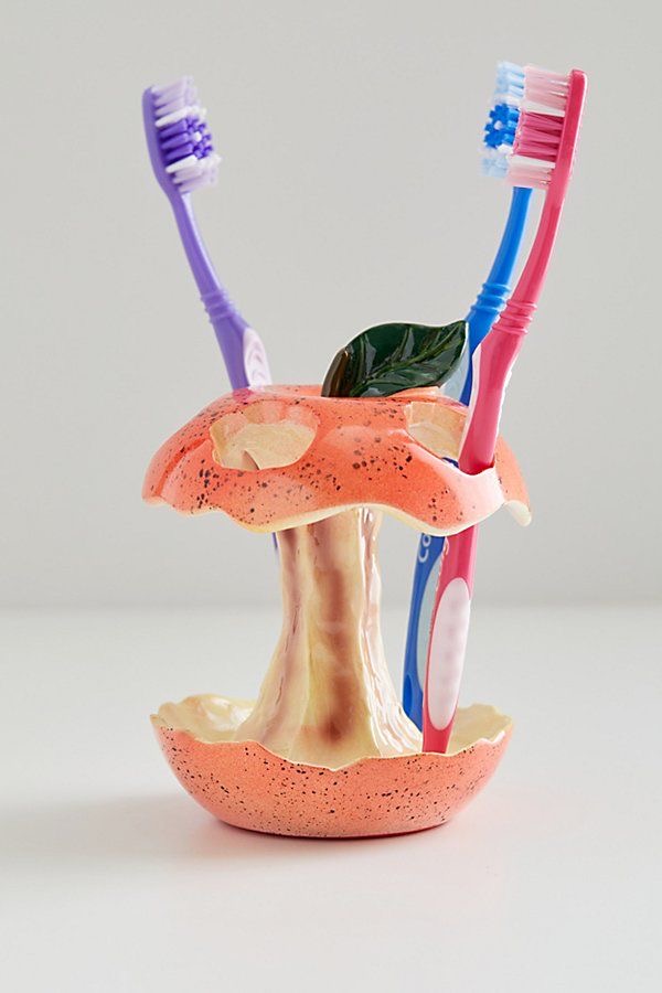 The coolest toothbrush holder ever